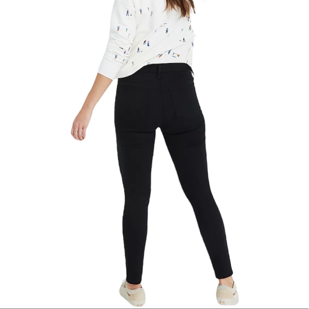 Madewell Petite 9" Mid-Rise Skinny Jeans in Lunar Wash TENCEL™ Denim Black J6550 - Picture 4 of 12